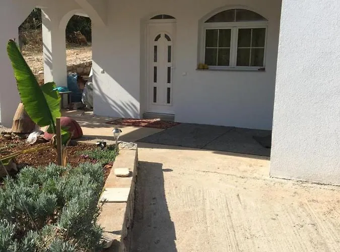 아파트 Put Svete Kate Raslina